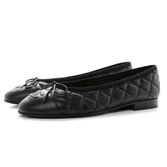 NIB CHANEL Black Aged Calfskin Cap Toe Ballerina Flats w/ Receipt - Picture 1 of 12